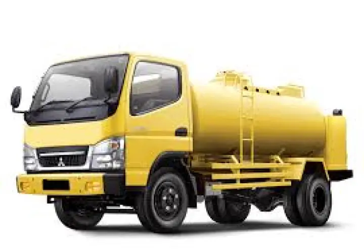 SEDOT WC SAMPAI HABIS bandara soekarno-hatta